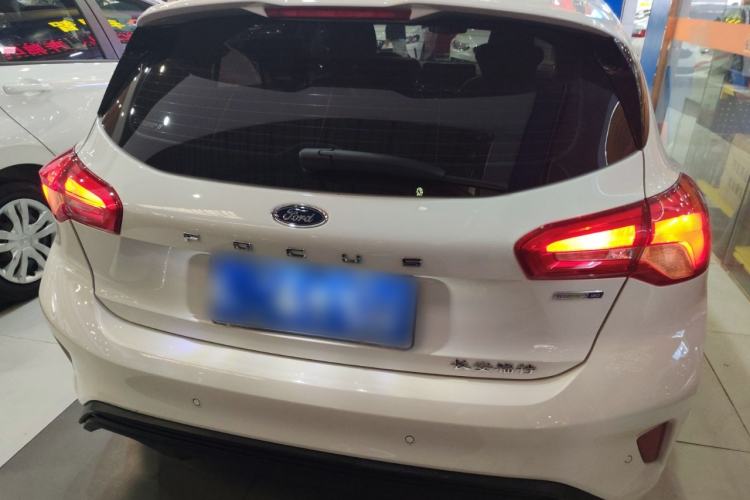 Used Ford Focus 2021 Hatchback EcoBoost 180 Automatic Titanium Edition
