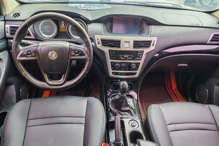 Used Dongfeng Yufeng S16 2017 1.9T Manual 4x4 Luxury 7-Seater
