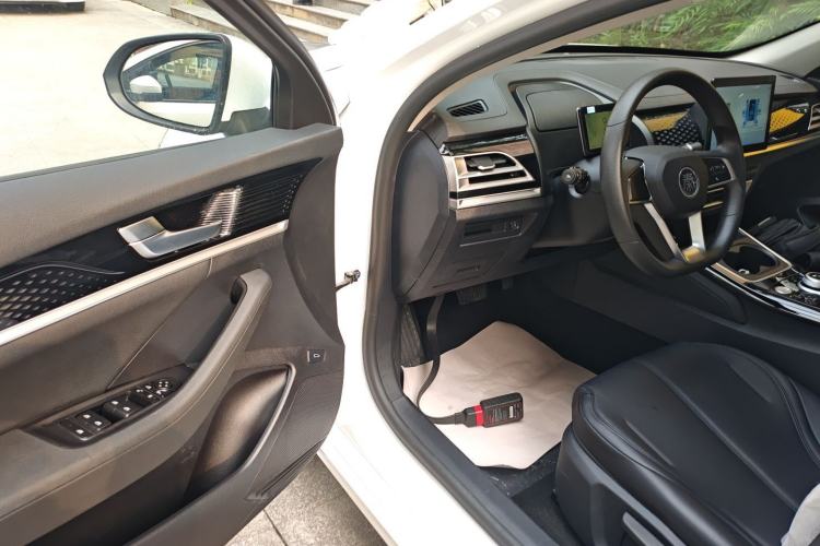 Used BYD Qin PLUS 2021 EV 400KM Leading Comfort Edition
