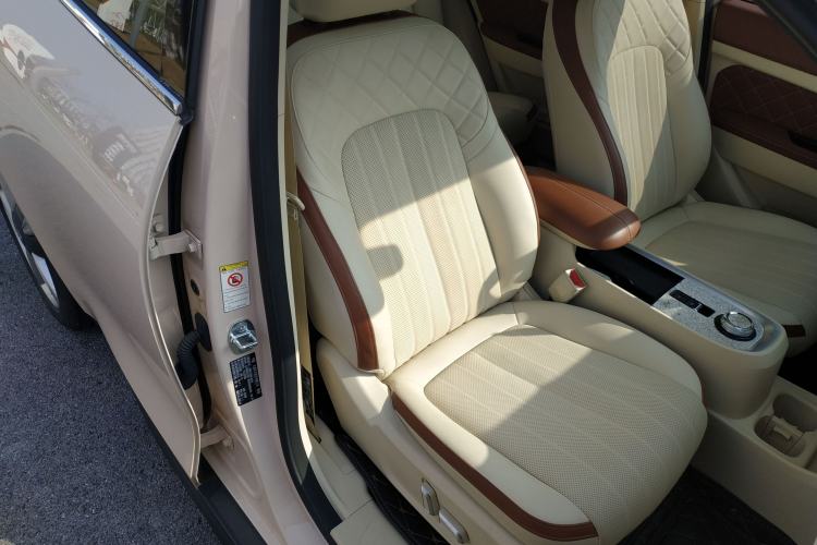 Used ORA Good Cat 2022 Morandi Edition 400km Standard Range Premium Version Lithium Iron Phosphate