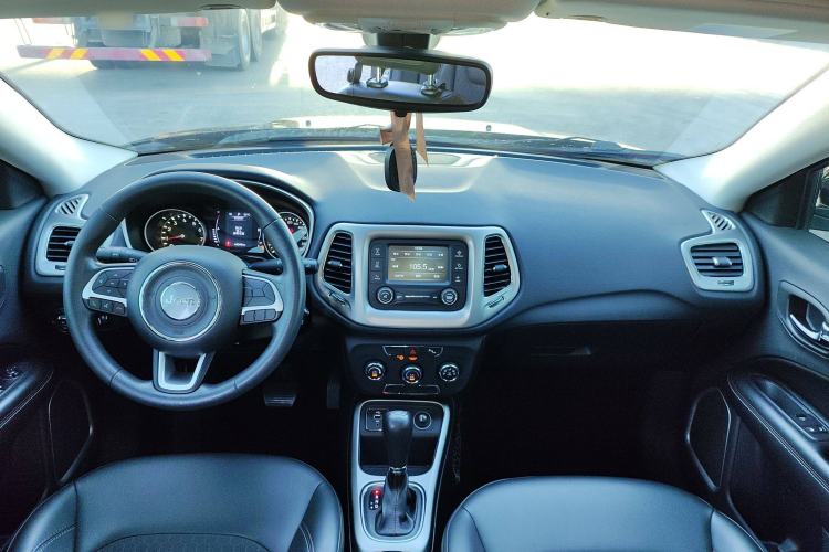 Used  Compass 2017 200T Automatic Comfort Edition
