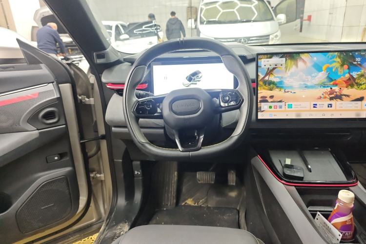 Used Lynk & Co 08 EM-P 2023 120km Long-Range Halo
