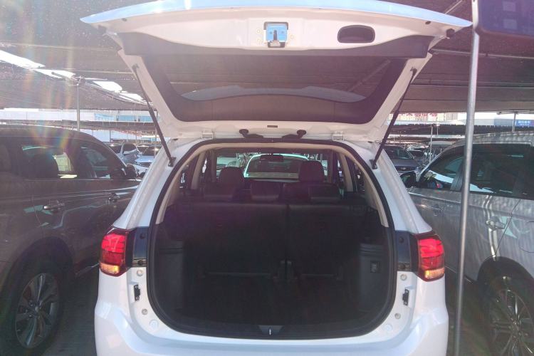 Used Mitsubishi Outlander 2019 2.0L Two-Wheel Drive Comfort Edition 5 Seats China VI Standard
