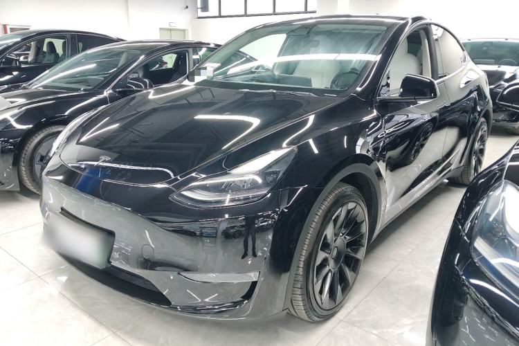 Used Tesla Model Y 2022 Long-Range All-Wheel-Drive Version