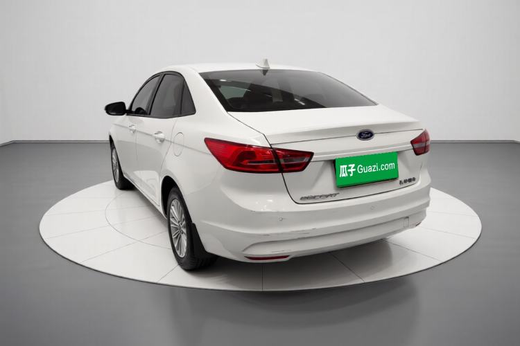 Used Ford Escort 2015 1.5L Automatic Comfort Model
