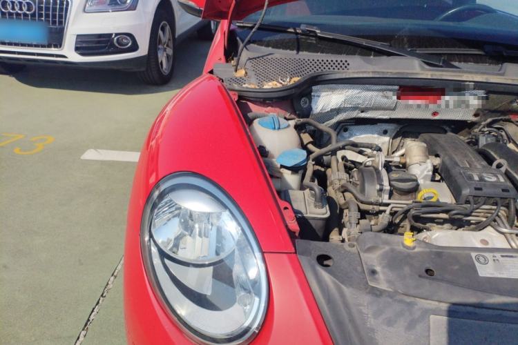 Used Volkswagen Beetle 2015 180TSI model
