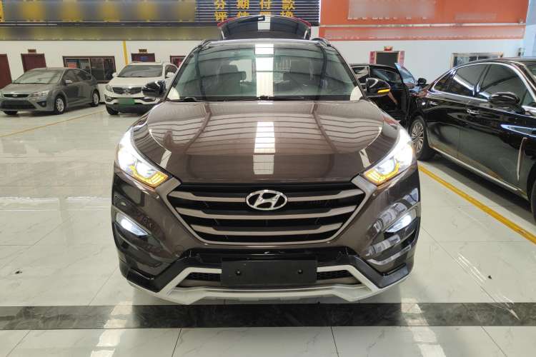 Used Hyundai Tucson 2018 1.6T Dual-Clutch Two-Wheel Drive 15th Anniversary Special Edition
