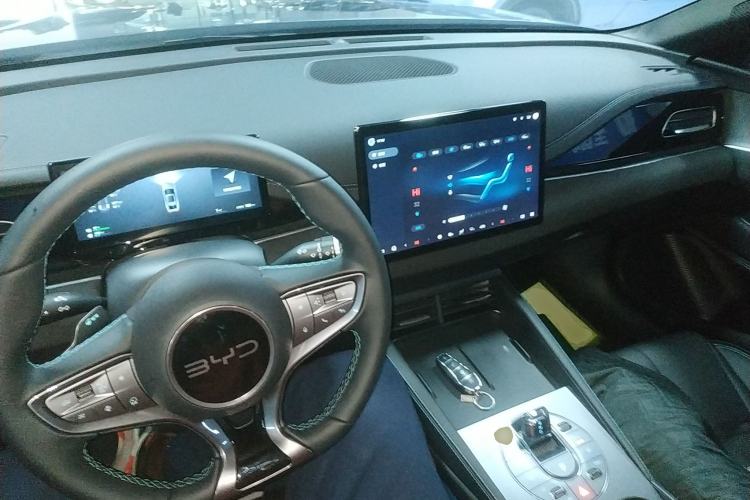 Used BYD Seal 06 New Energy 2025 DM-i Smart Drive 120KM Prestige Model
