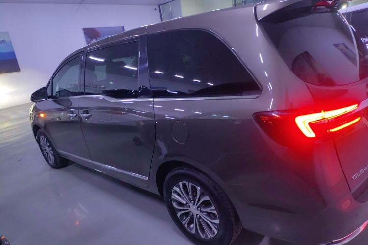 Used Buick GL8 2022 Land Business Class 652T Luxury Model
