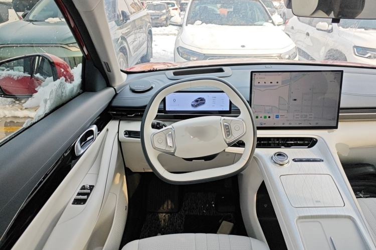 Used  E5 2024 530km Starship Edition