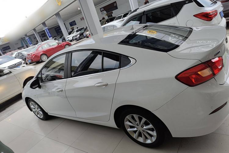 Used Chevrolet Cruze 2017 1.5L Automatic Xuanfeng Edition
