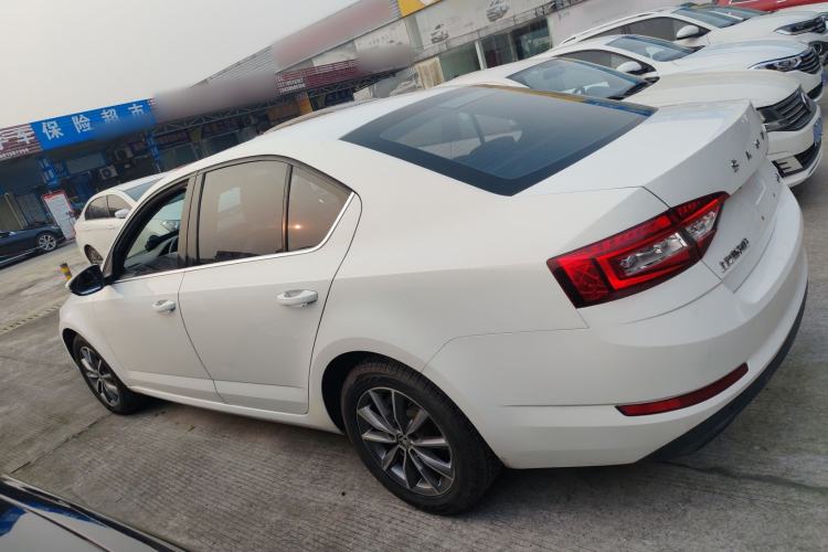 Used Skoda Octavia 2022 1.5L Automatic Comfort Edition
