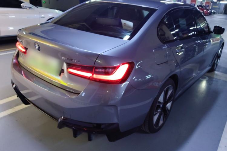 Used BMW i3 2023 eDrive 40 L Midnight Sports Package
