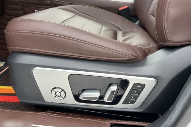 Used Wey VV5 2017 2.0T Flagship Edition
