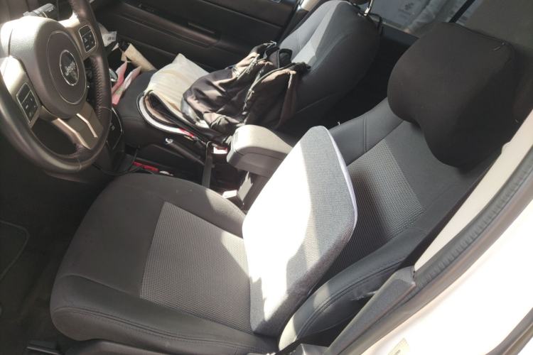 Used  Patriot 2015 2.4L Sport Edition
