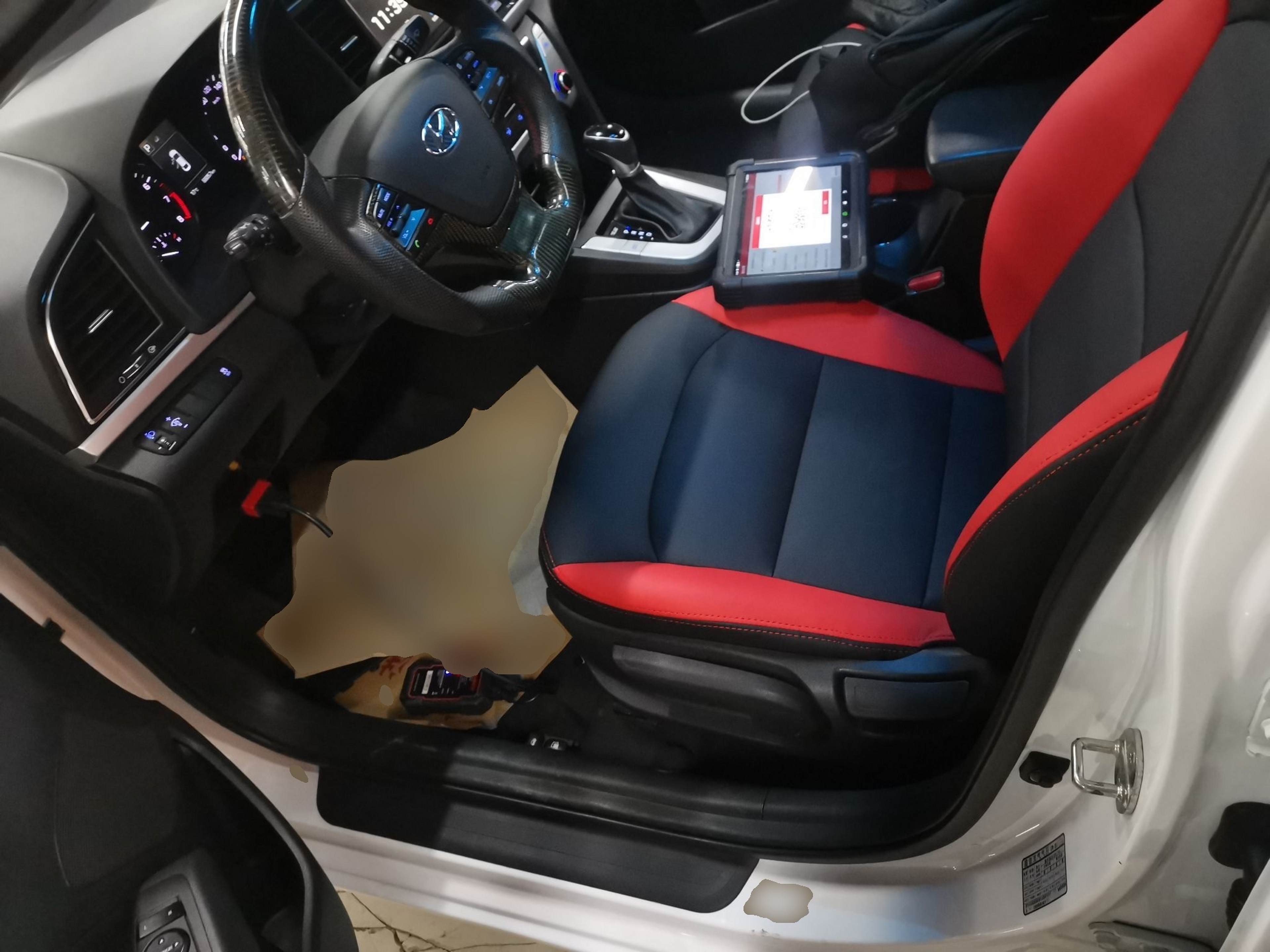 Переднее сиденье в автомобиле