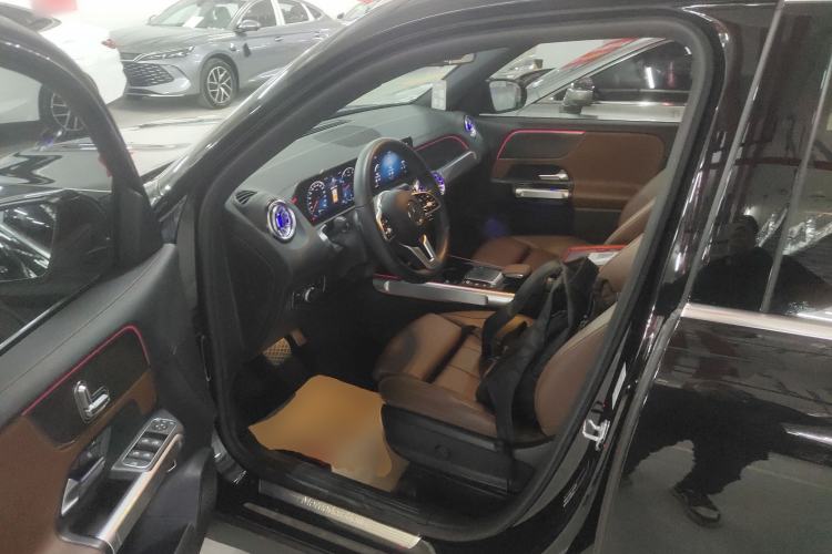 Used Mercedes-Benz GLB 2022 Updated GLB 200 Fashion Edition
