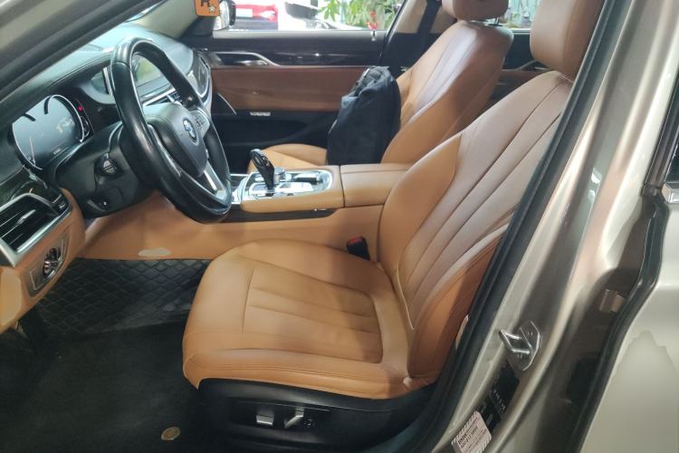 Used BMW 7 Series 2016 730Li Leading Model
