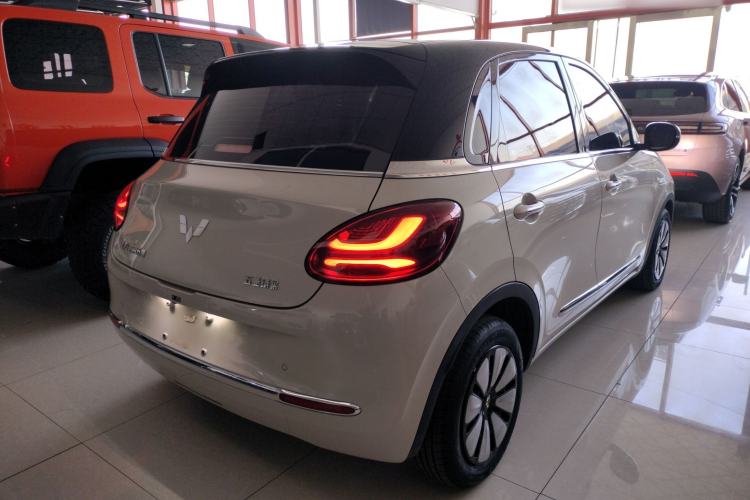 Used Wuling Bingo 2023 410 km Lingxi Deluxe Edition

