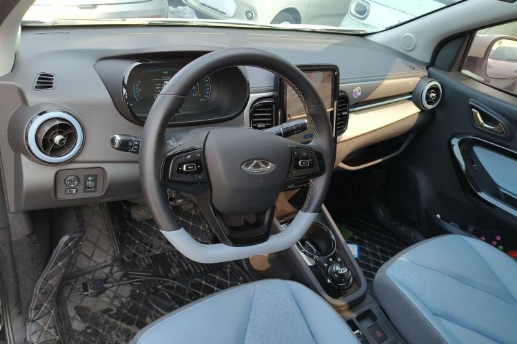 Used Chery Little Ant 2022 Sweet Pink Edition Full Sugar Version Lithium Iron Phosphate 29.2 kWh 30 kW 301 km