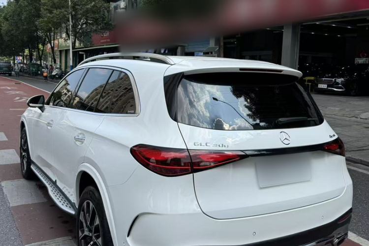 Used Mercedes-Benz GLC 2023 GLC 260 L 4MATIC Luxury 7-Seater
