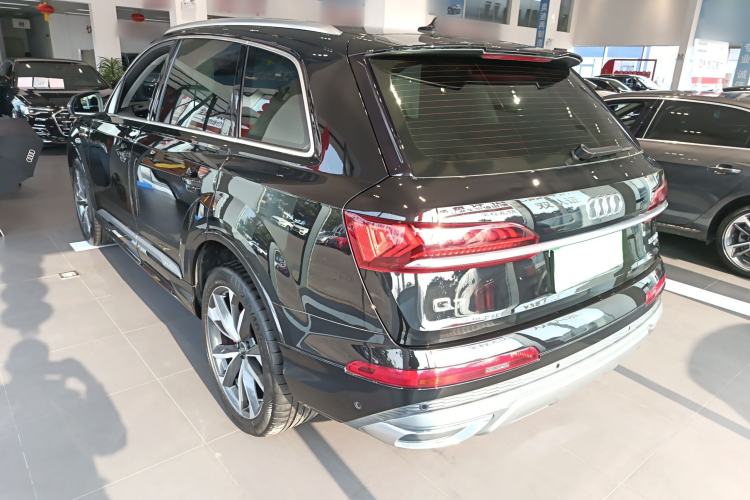 Used Audi Q7 2023 55 TFSI quattro S line Sport Edition