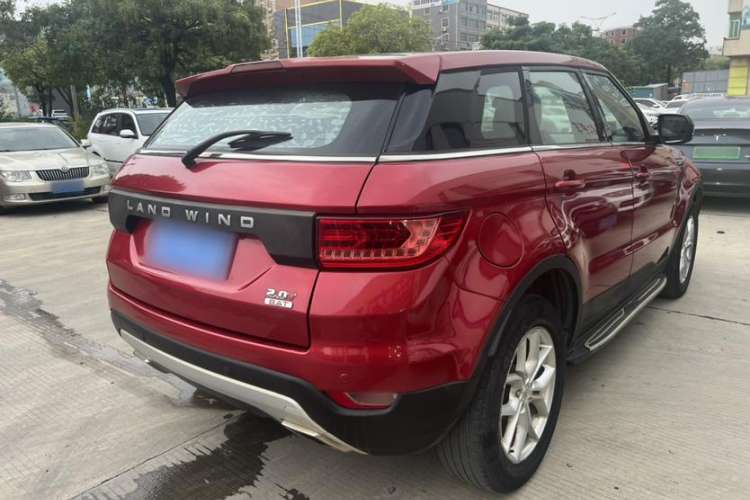 Used Land X7 2015 2.0T Panoramic Luxury Edition
