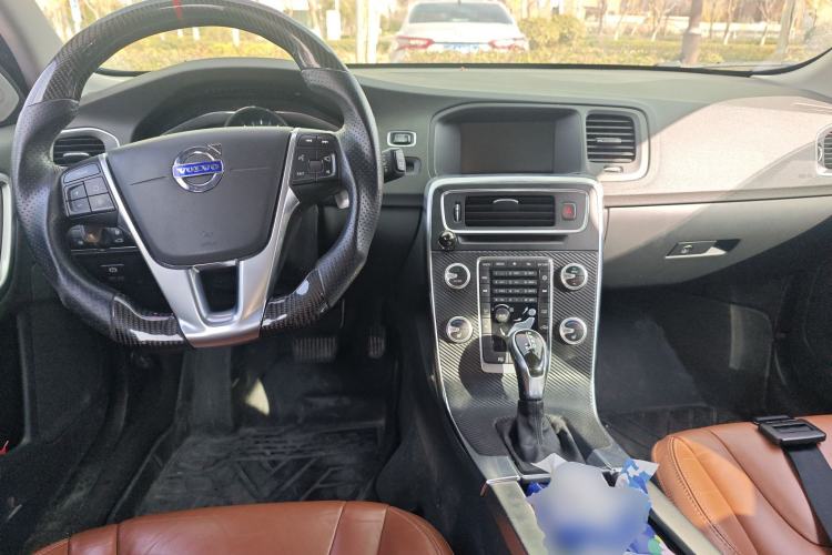 Used Volvo V60 2015 T5 Zhiya Edition