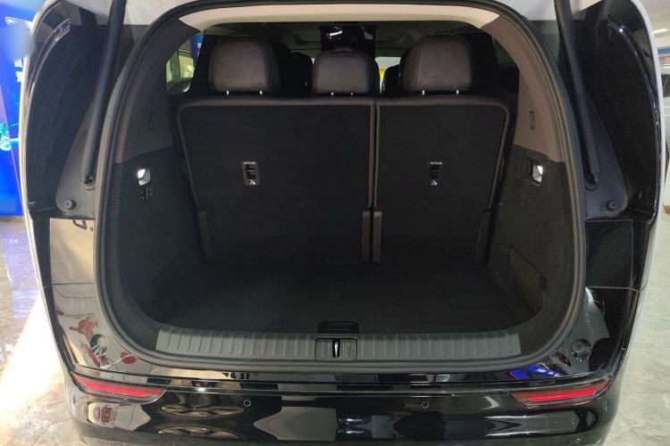 Used Li Auto MEGA 2024 Ultra Model