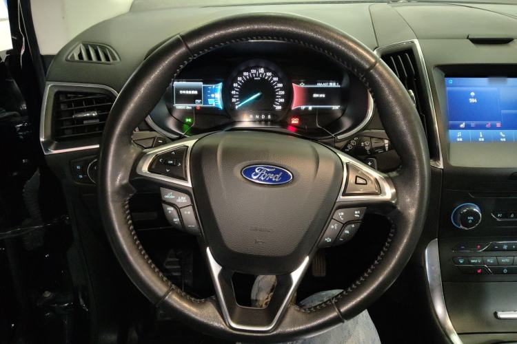 Used Ford Edge 2018 EcoBoost 245 Two-Wheel-Drive Titanium 7-Seater China V Standard