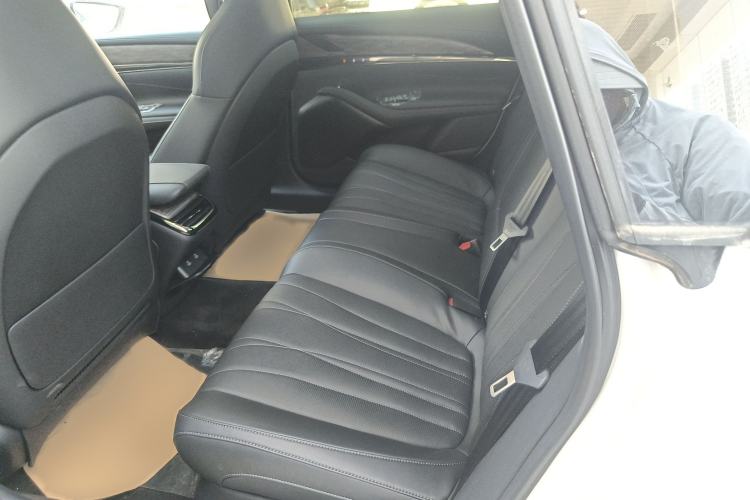 Used  L7 2022 Dynamic Model
