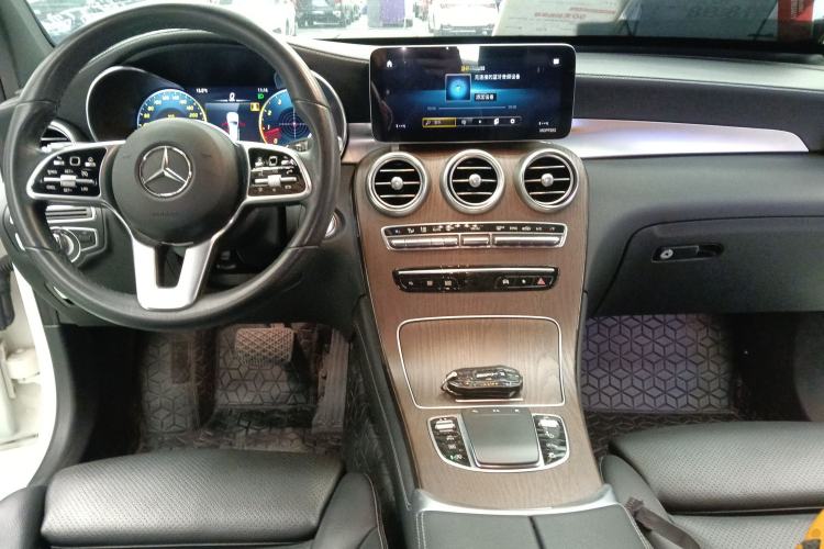 Used Mercedes-Benz GLC 2020 Facelift GLC 260 L 4MATIC Luxury Edition