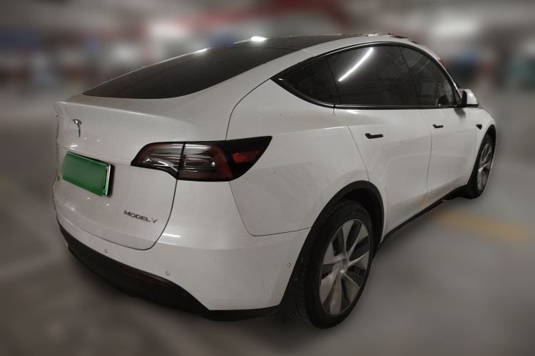 Used Tesla Model Y 2021 Long-Range All-Wheel-Drive Version