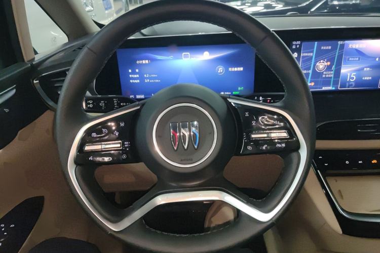 Used Buick GL8 New Energy 2025 Lu Shang Luxury Edition 7-Seater
