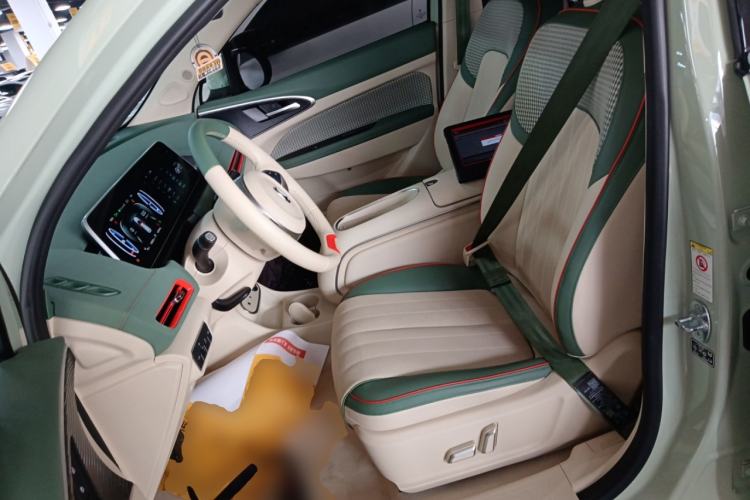 Used ORA Good Cat 2023 401 km Standard Range Premium Version Lithium Iron Phosphate