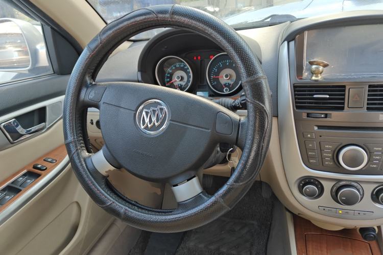 Used Buick Excelle 2013 1.5L Manual Luxury Model
