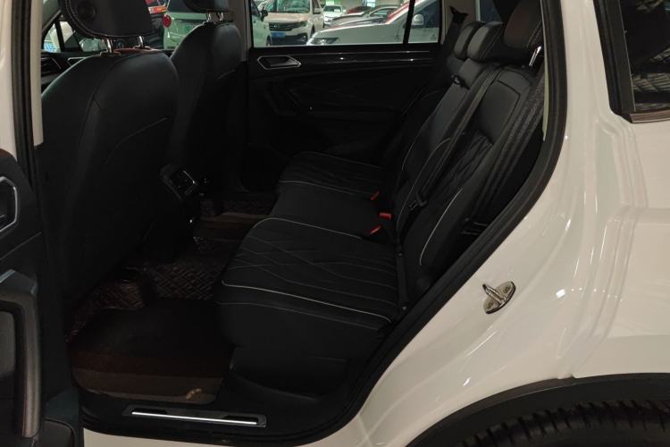 Used Volkswagen Tiguan L 2022 330TSI Automatic Two-Wheel Drive R-Line Enhanced Edition
