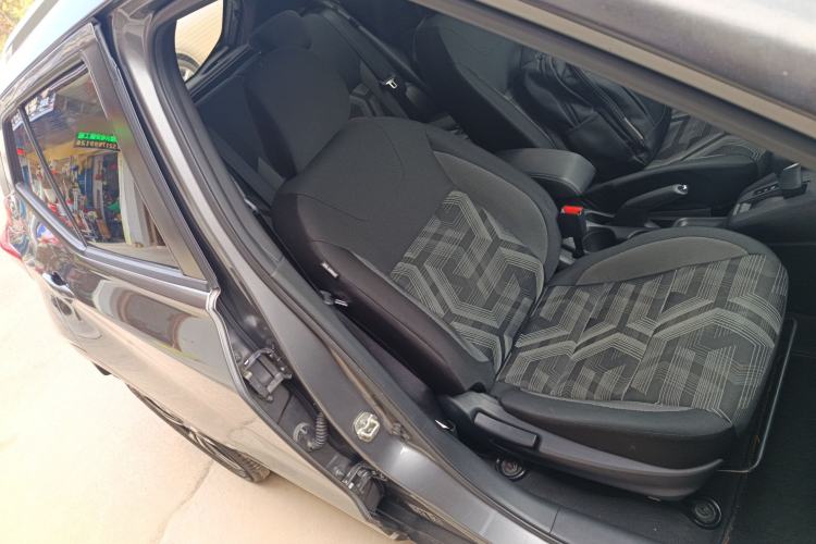 Used Nissan Kicks 2017 1.5L CVT Cool Enjoy Edition
