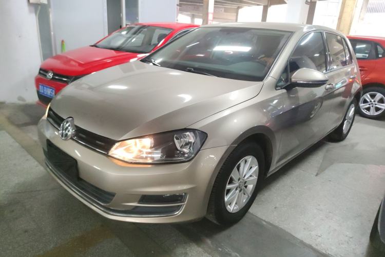 Used Volkswagen Golf 2016 1.6L Automatic Fashion Model
