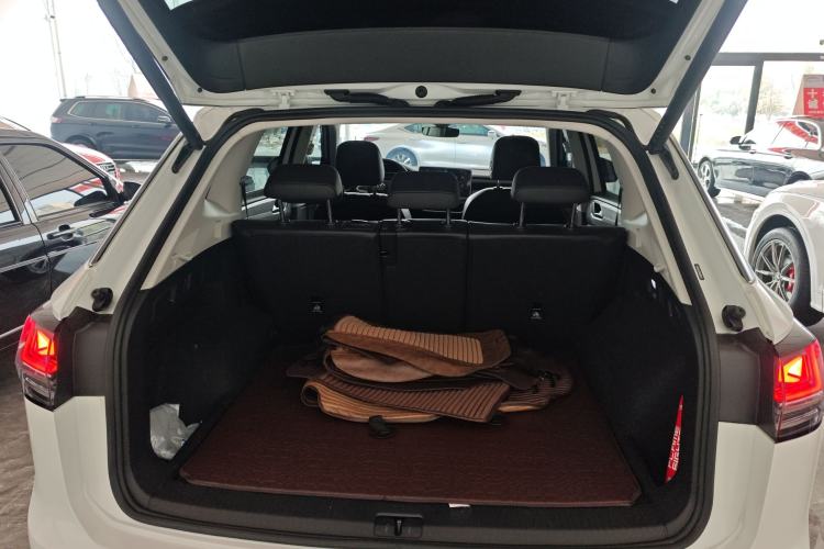 Used Volkswagen Tayron 2023 330TSI Two-Wheel-Drive Luxury Plus Advanced Version
