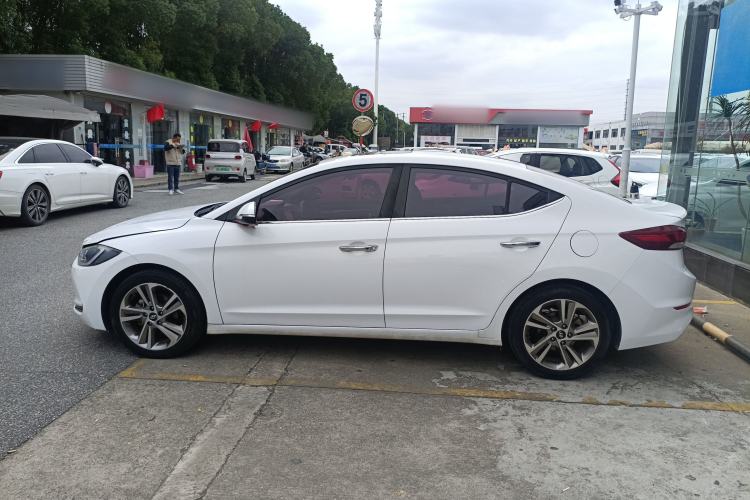 Used Hyundai Elantra 2016 1.6L Automatic ZhiXuan – Elite Version
