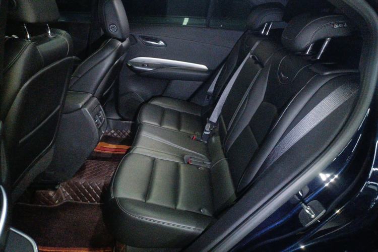 Used Cadillac XT4 2021 28T Two-Wheel Drive Leading Version
