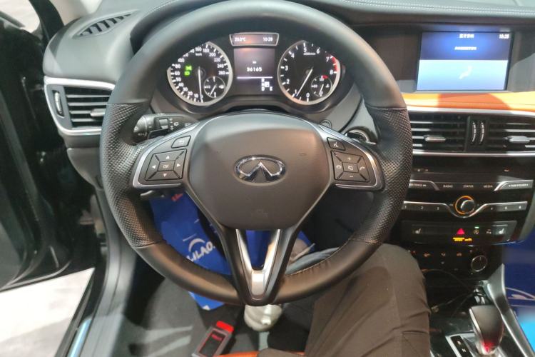 Used Infiniti QX30 2017 2.0T Four-Wheel Drive Sport Edition