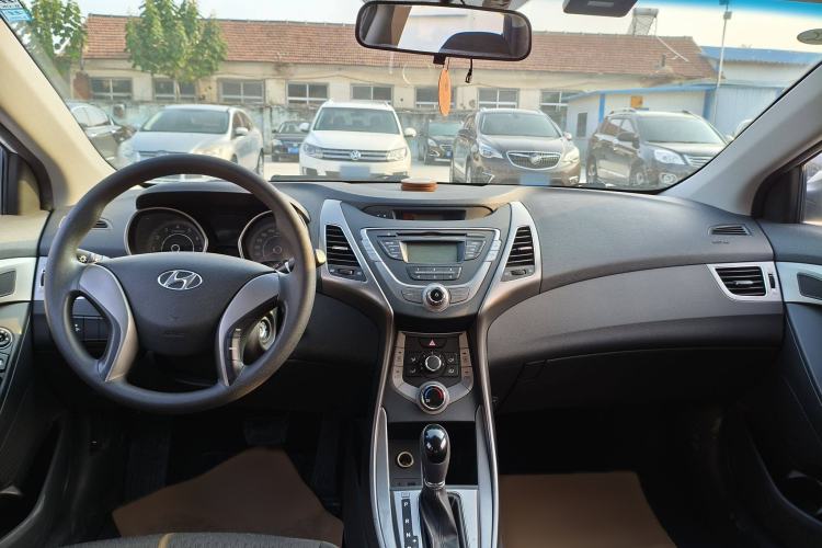 Used Hyundai Elantra 2012 1.6L Automatic Fashion Edition
