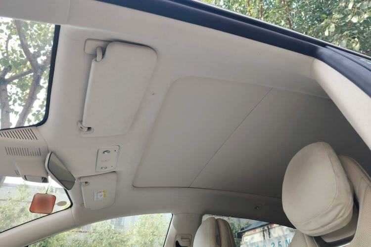 Used Hima Luxeed R7 2024 All-Electric 667 km Max
