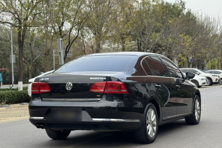 Used Volkswagen Magotan 2015 Facelift 1.8TSI Luxury Model
