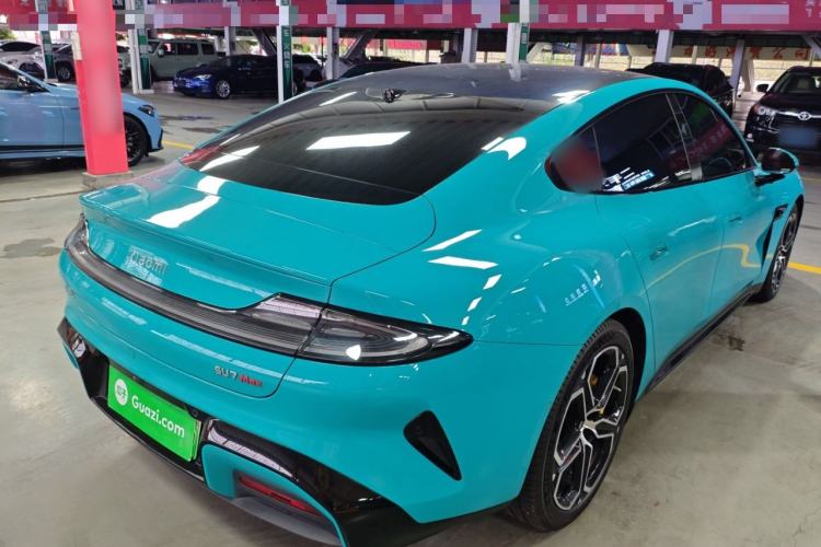 Used Xiaomi Auto SU7 2024 Four-Wheel Drive Ultra-Long Range Advanced Intelligent Driving Max Edition