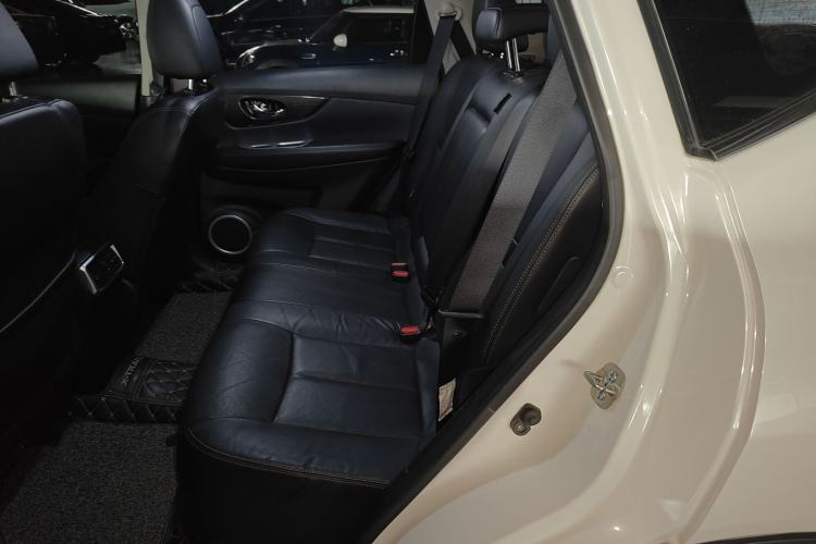 Used Nissan X-Trail 2017 2.0L CVT Comfort Edition 2WD
