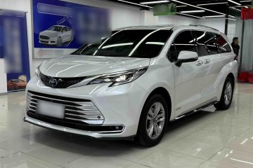 Used Toyota Sienna 2021 2.5L Hybrid Platinum Edition