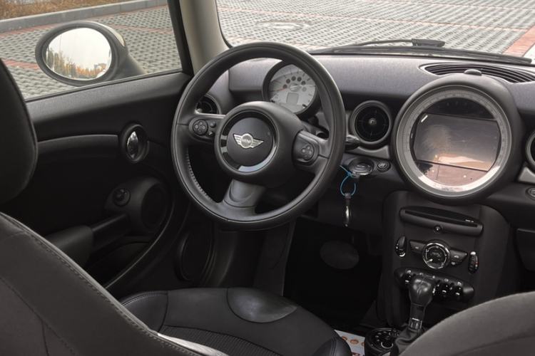 Used  MINI 2011 1.6L COOPER Fun
